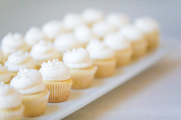 Mini vanilla cream cupcakes